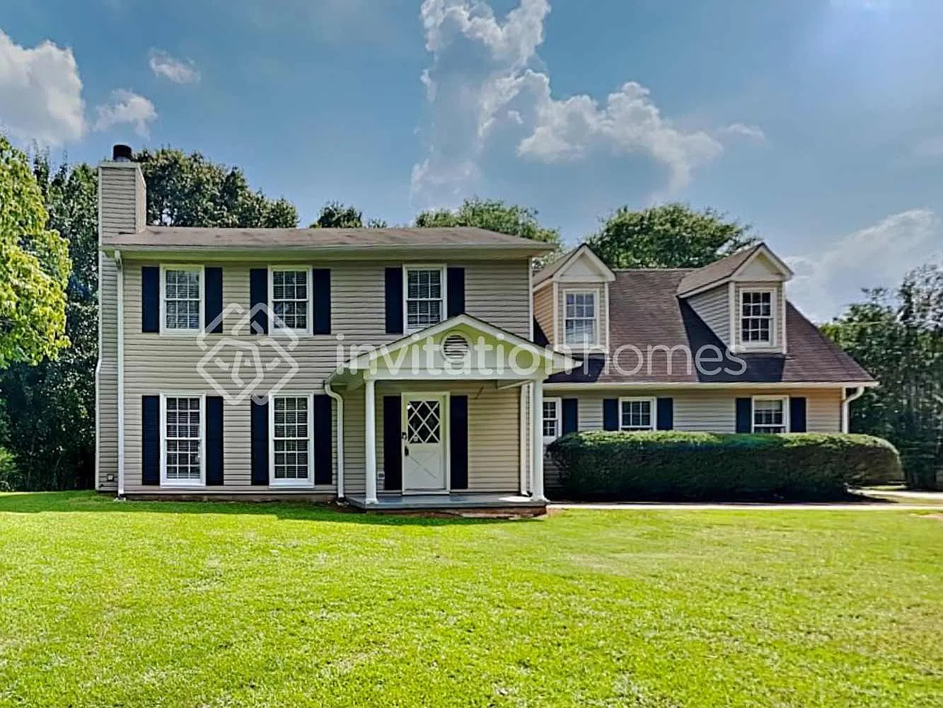 1759 Killian Hill Rd SW Lilburn, GA 30047 — Photo 1