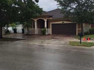 15100 SW 10th St, Miami, FL 33194