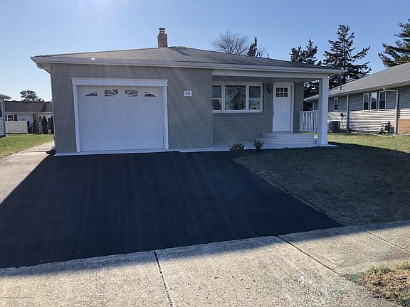 3rd image of 14 Salerno Ct