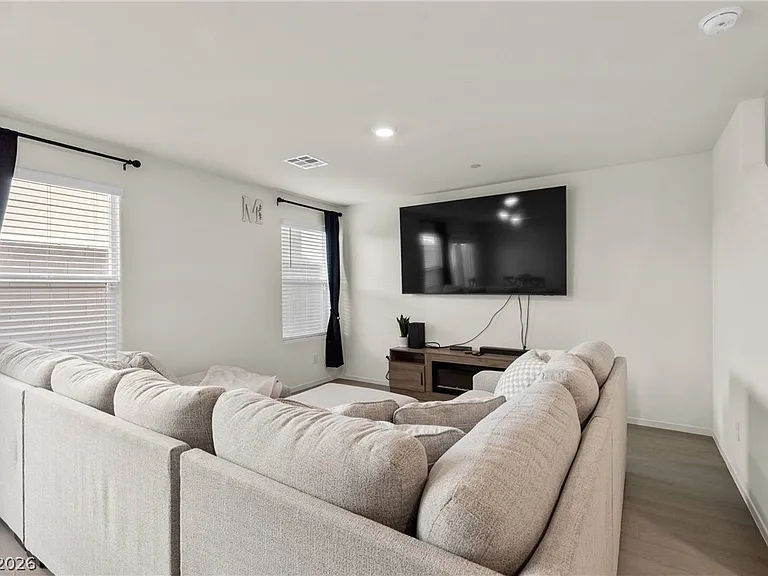 6136 Lily Garden St — Photo 10