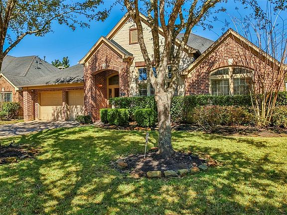 2nd image of 2810 Stock Creek Ln