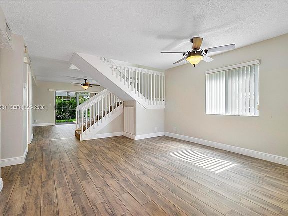 5th image of 937 NW 104th Way