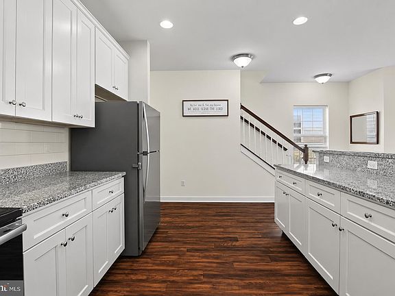 4th image of 287 Mingo Way