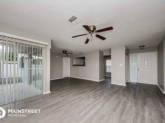 5th image of 418 Ball Ct