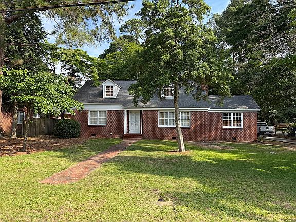 2nd image of 407 Cooper Dr