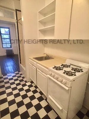 Rented by City Heights Realty | media 9