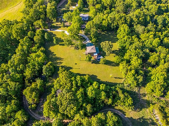 2nd image of 4038 Hickenbottom Rd