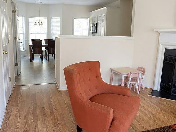 2nd image of 2784 Parkway Cv