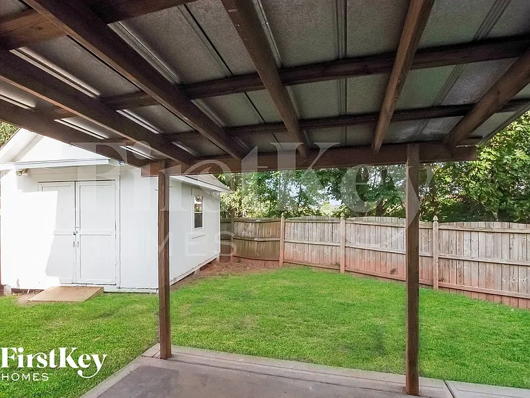 5802 Crosswinds Ct — Photo 14