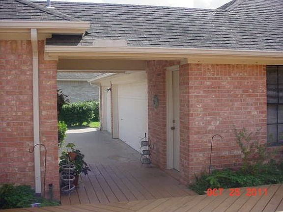 4th image of 313 Charleston Dr
