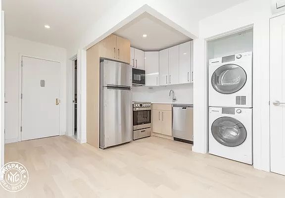 3rd image of 419 Marcus Garvey Blvd #8E