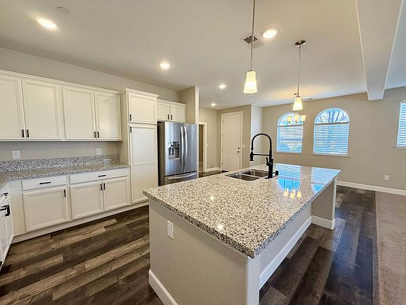 3rd image of 1860 Sea Horse Rd #C