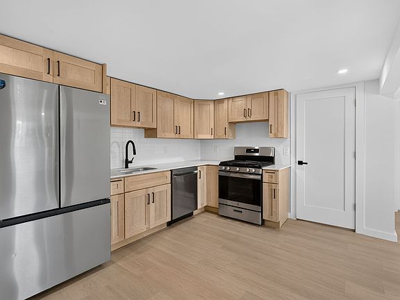 2nd image of 94 Irving Pl #1