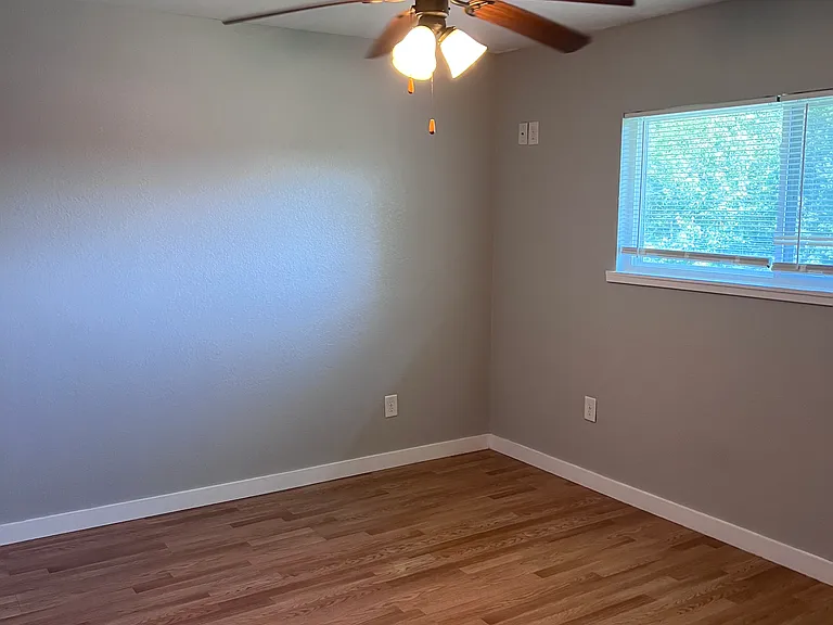 2308 Barbara Ln #V-2 — Photo 15