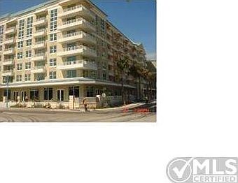 2nd image of 100 NE 6th St Unit 402