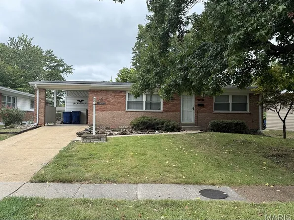 1005 Preakness Ln, Florissant, MO 63033