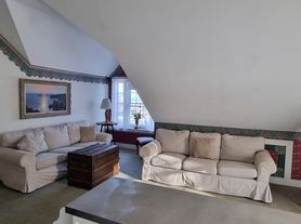 6 Portland Ave