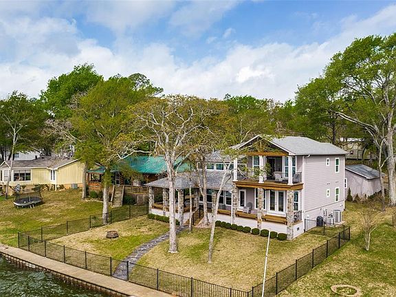 3rd image of 117 Pebble Beach Dr