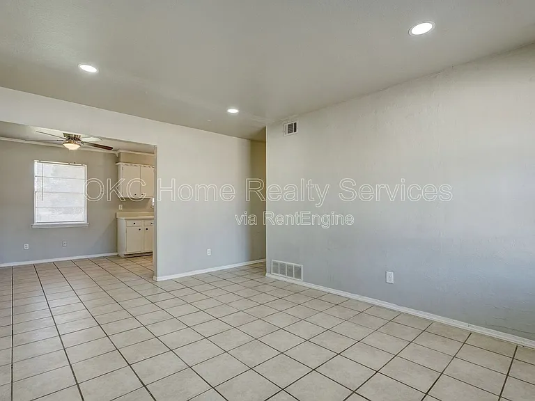 1616 McGregor Dr — Photo 8