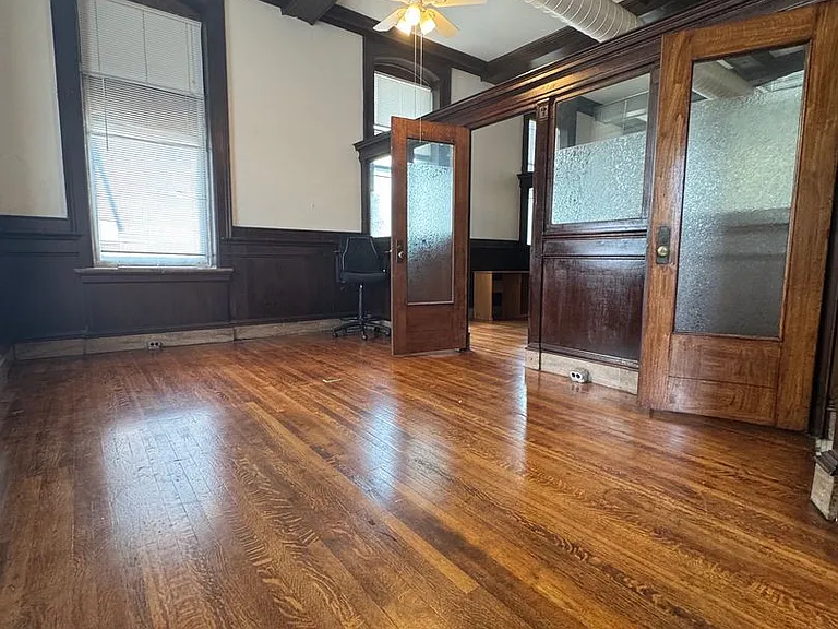 Cigar Factory Apartments — Photo 22