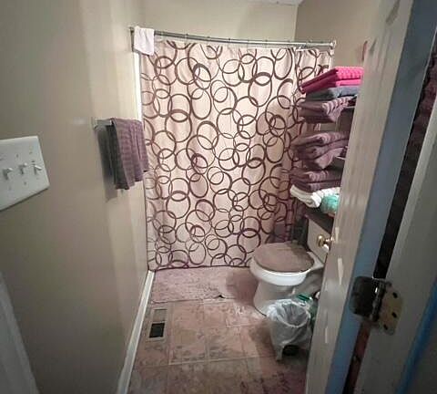 5th image of 1315 Border St