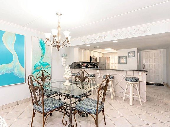 5th image of 2401 Gulf Blvd #202