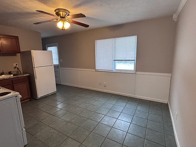 4003 Carlton Ave — Photo 8