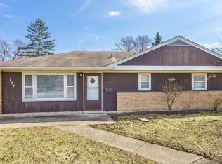 197 Shabbona Dr, Park Forest, IL
