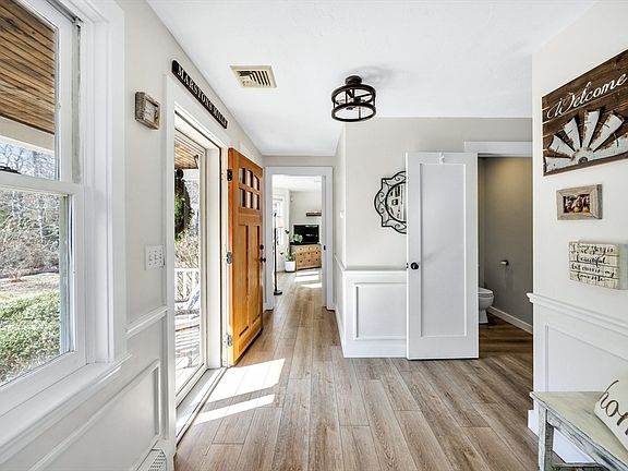 4th image of 348 Wakeby Rd