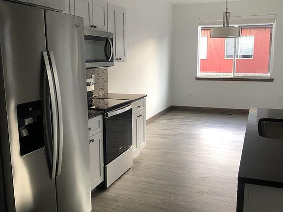 5th image of 1142 Samantha Ln Unit B