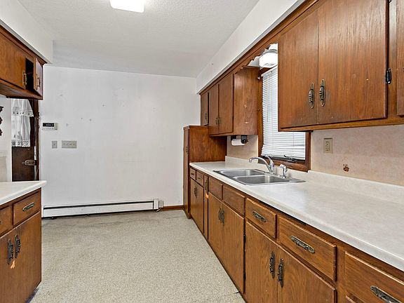 4th image of 5456 Girard Ave N