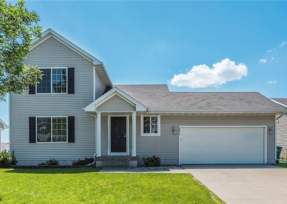 1st image of 4804 NE Hayes Dr