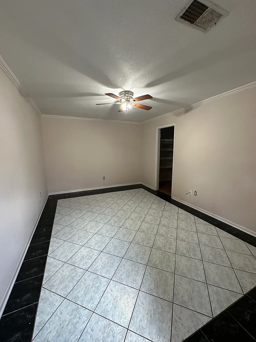Building Photo - 10114 Papalote St #1