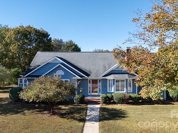5th image of 2065 Hightower Rd