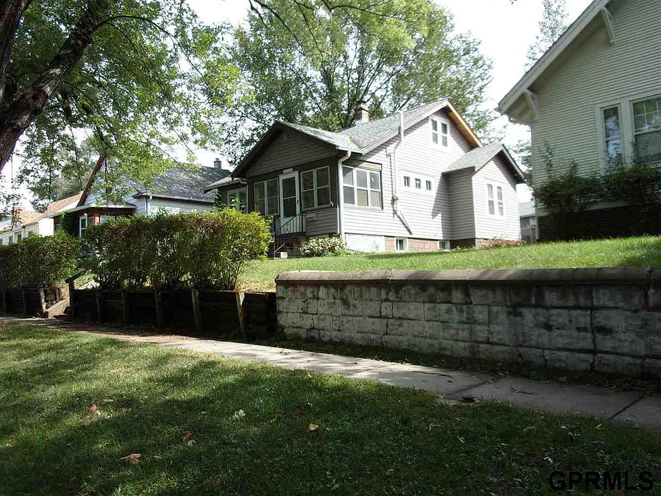 2nd image of 2505 N 64th St