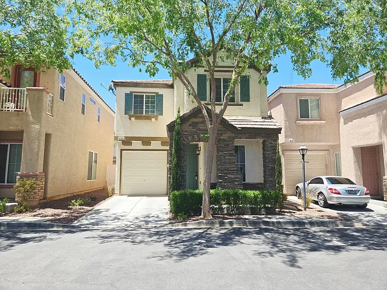 8295 Golden Flowers St — Photo 2