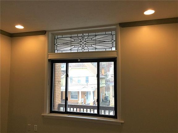 5th image of 2829 Brentwood Ave