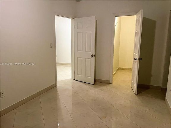 5th image of 503 75th St #515