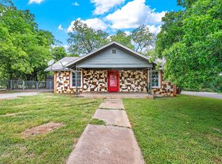 116 2nd St, Cleburne, TX 76031