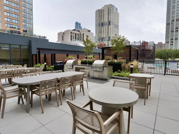 151 Bay Street image 25 of 30