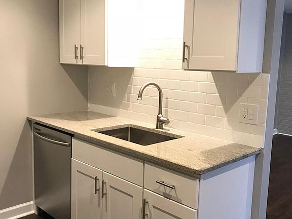 3rd image of 1672 2nd St APT 4