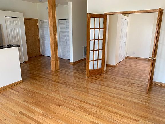 5th image of 6647 S Maryland Ave APT 2W