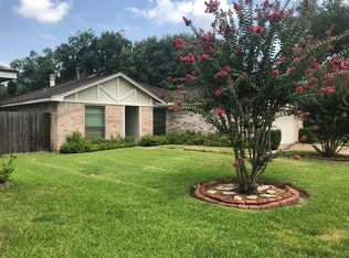 10712 Garden Place Dr, Sugar Land, TX 77498