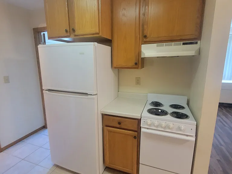 1709 La Crescent St #118 — Photo 5