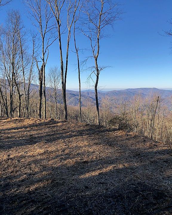2.6 acres