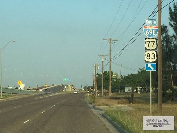 3rd image of 30704 E Expressway 83