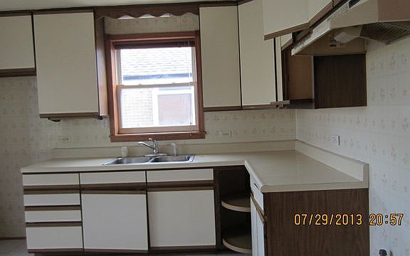 3rd image of 1539 N Harold Ave