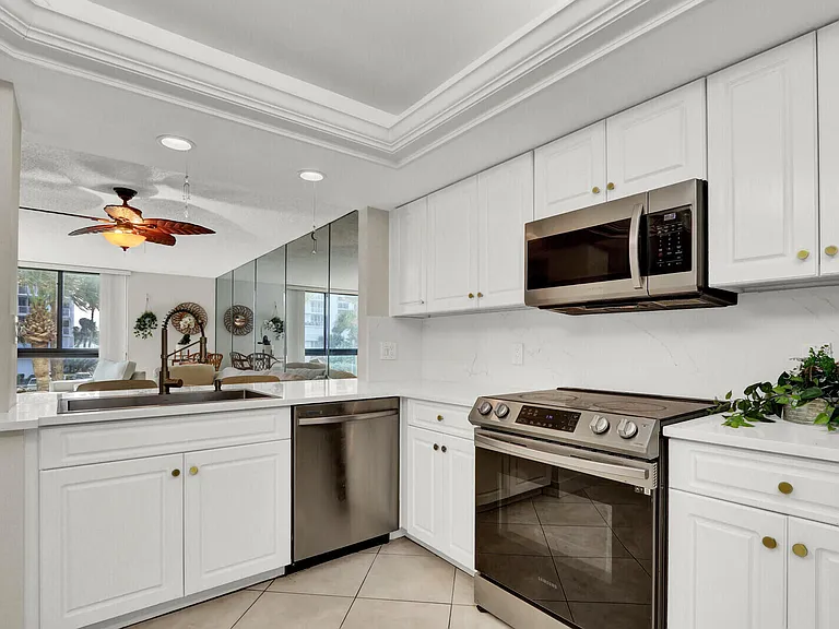 2800 N Highway A1A #206 — Photo 7