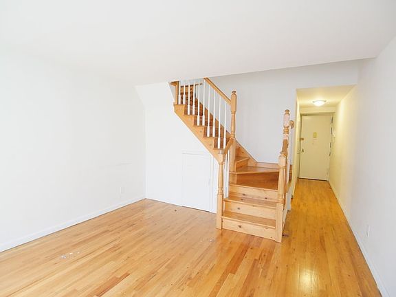 3rd image of 128 E 85th St APT 6c