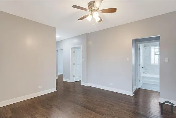 8022 S Ellis Ave #1B — Photo 4